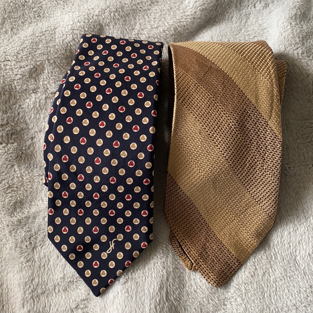 Bundle of Vintage Men’s Branded Ties